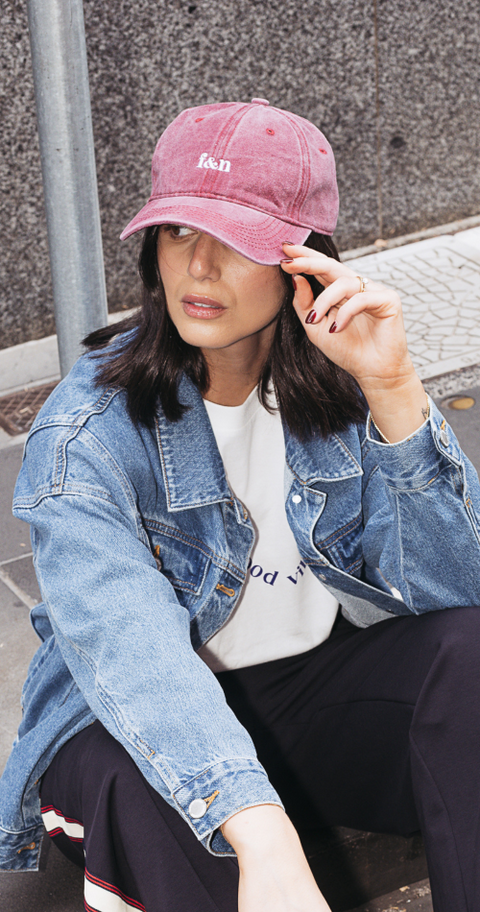 FEATHER AND NOISE Gigi Washed Denim Hat Burgundy