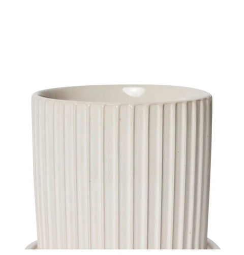 QUINN POT WITH SAUCER