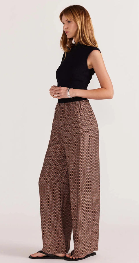 STAPLE THE LABEL Memoir Drawstring Pants Geometric