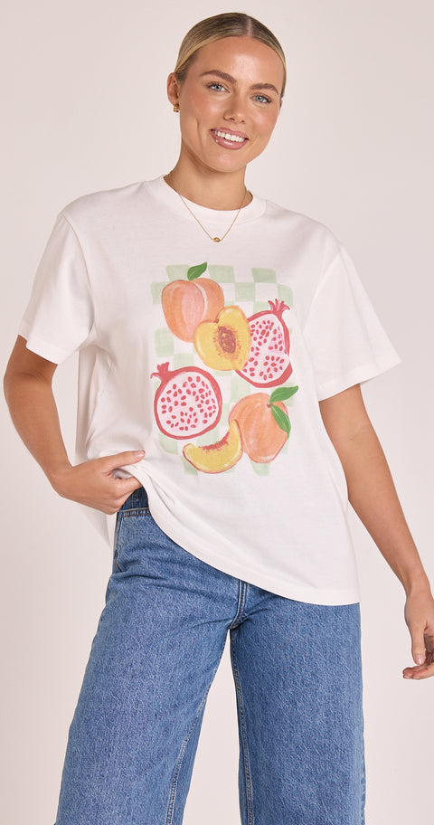 FEATHER AND NOISE Pomegranate Tee